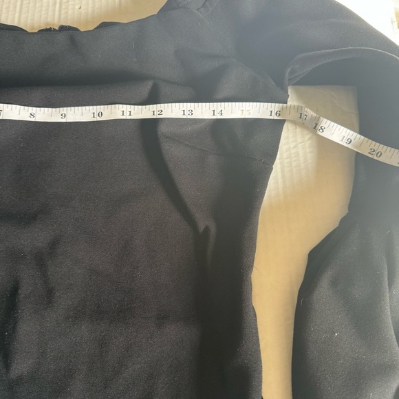 Gianni Bini ruffle sleeve dress size medium - Picture 3 of 4